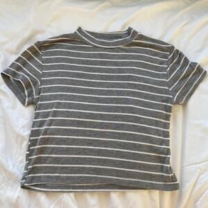 Women's Grey and‎ White Mockneck Crop Top